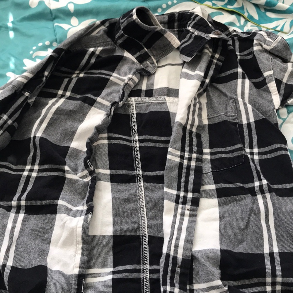 a long sleeve collared flannel